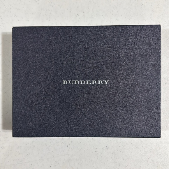 Burberry Agenda Tan & Black Novacheck New With Box 4x5.75 - Picture 10 of 13